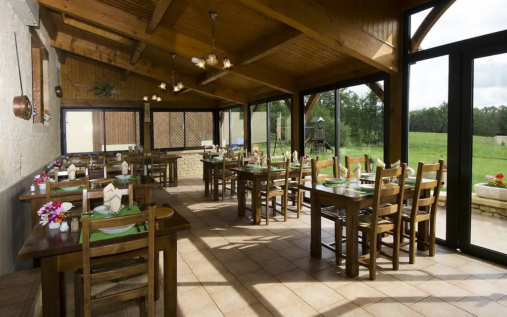 לינה וארוחת בוקר מלון Saint-Geniès-Bellevue La Table Du Chaffour צרפת